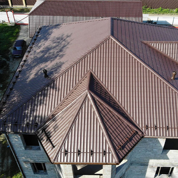 Монтаж сложной крыши и кровли в Моздоке и Северной Осетии - Алании